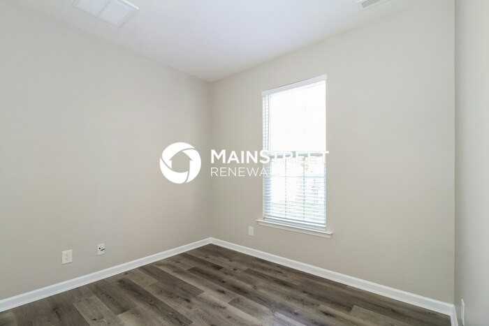 3136 Rock Pond Cir - Photo 6 of 17