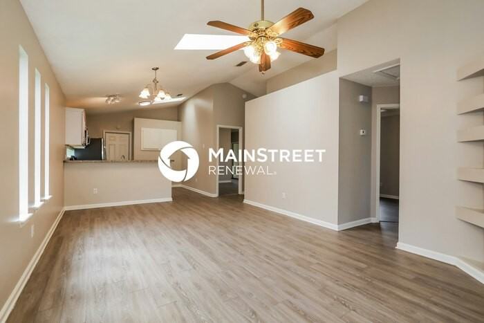 1267 Suffolk Pl - Photo 6 of 17