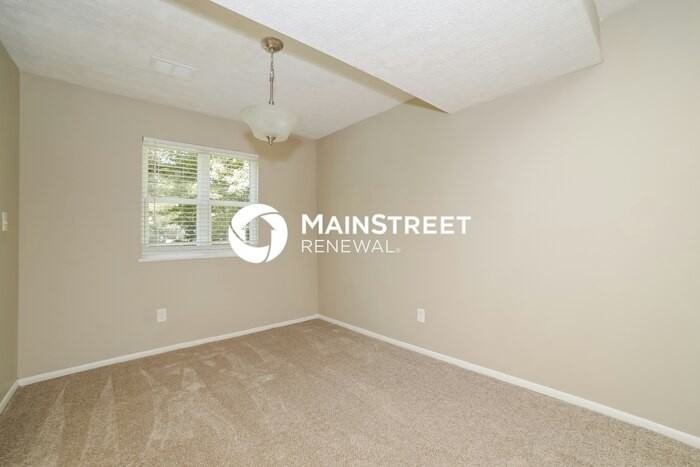5248 Long Green Ln - Photo 4 of 17