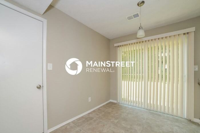 5248 Long Green Ln - Photo 5 of 17