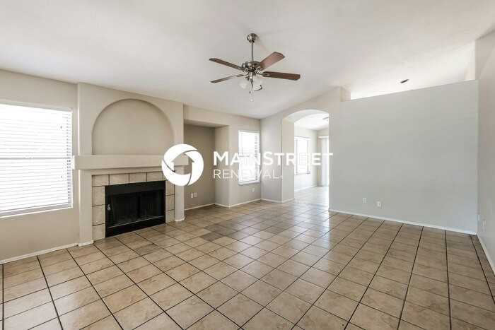 8723 W Granada Rd - Photo 4 of 17