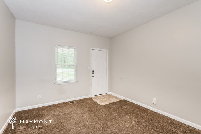 261 Crystal Springs Rd - Photo 5 of 15
