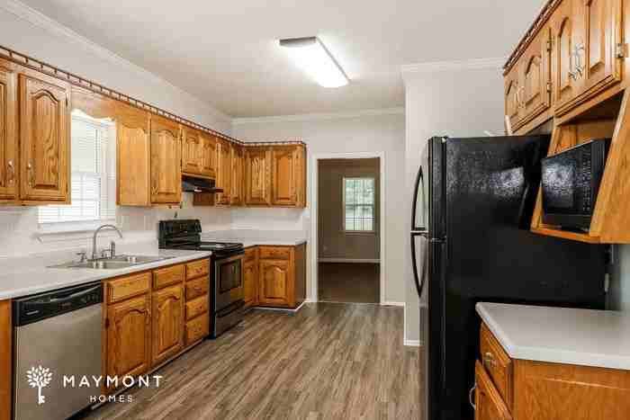 261 Crystal Springs Rd - Photo 7 of 15