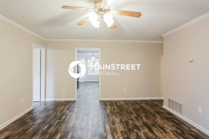 7644 Woodshire Dr - Photo 5 of 16