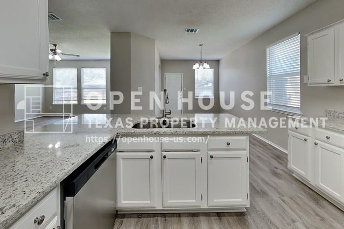 2709 Cherokee Trl - Photo 6 of 20