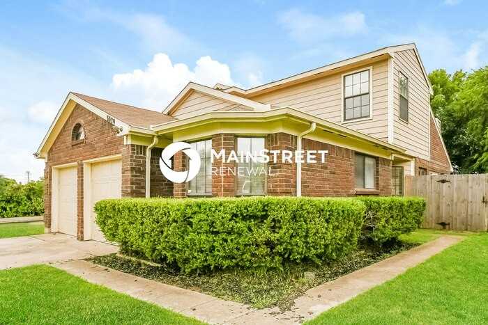 3029 Rustlewind Ln - Photo 2 of 17