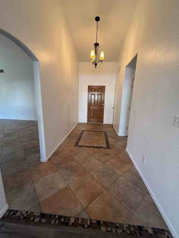 9652 E Paseo Juan Tabo - Photo 5 of 34