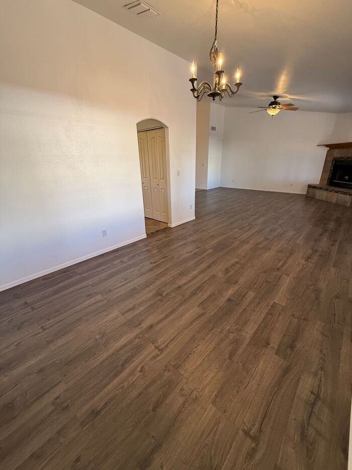 9652 E Paseo Juan Tabo - Photo 7 of 34