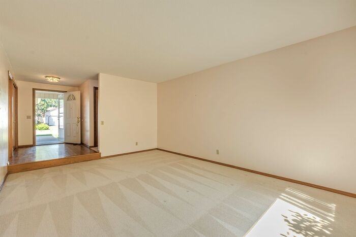 6540 Sw 204th Pl - Photo 3 of 28