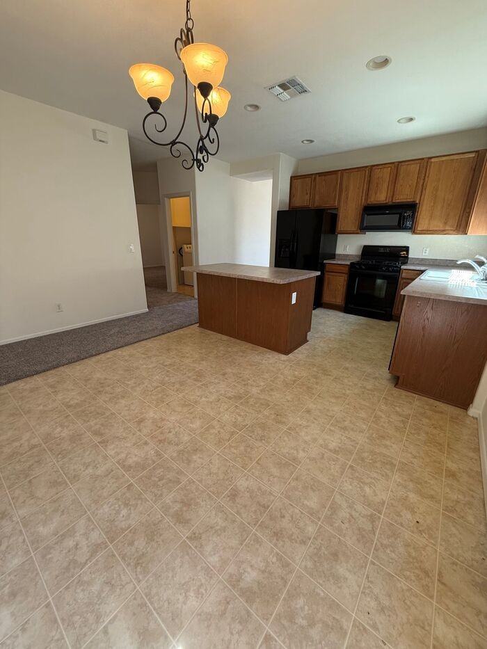 10258 E Wasp Spring Dr - Photo 6 of 22