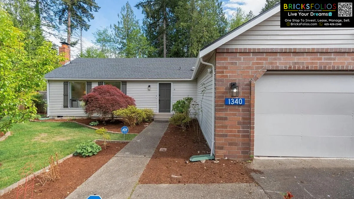 1340 Nw Huckle Dr - Photo 5 of 30