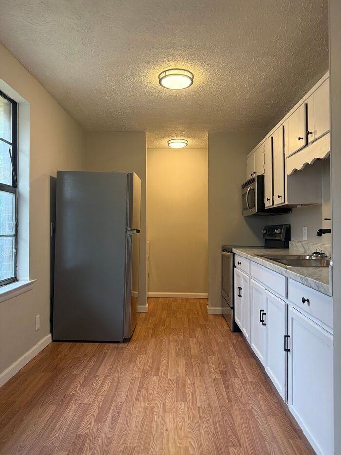 2618 Foster Ave #B - Photo 2 of 17