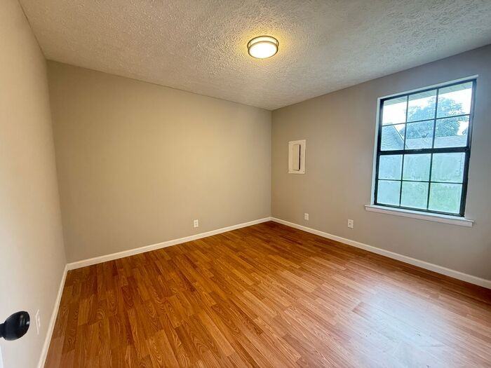 2618 Foster Ave #B - Photo 6 of 17