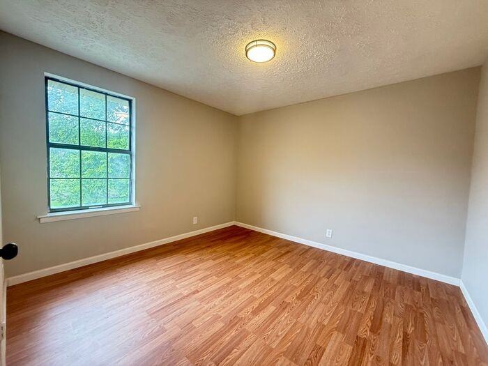 2618 Foster Ave #B - Photo 7 of 17