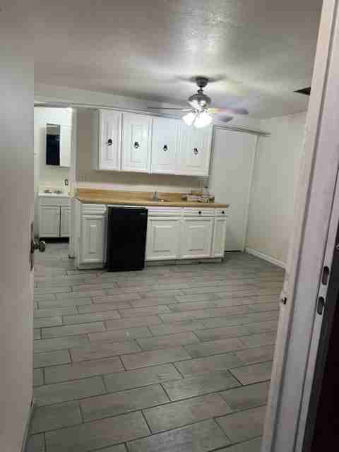 1085 W Schafer Dr #2 - Photo 3 of 3