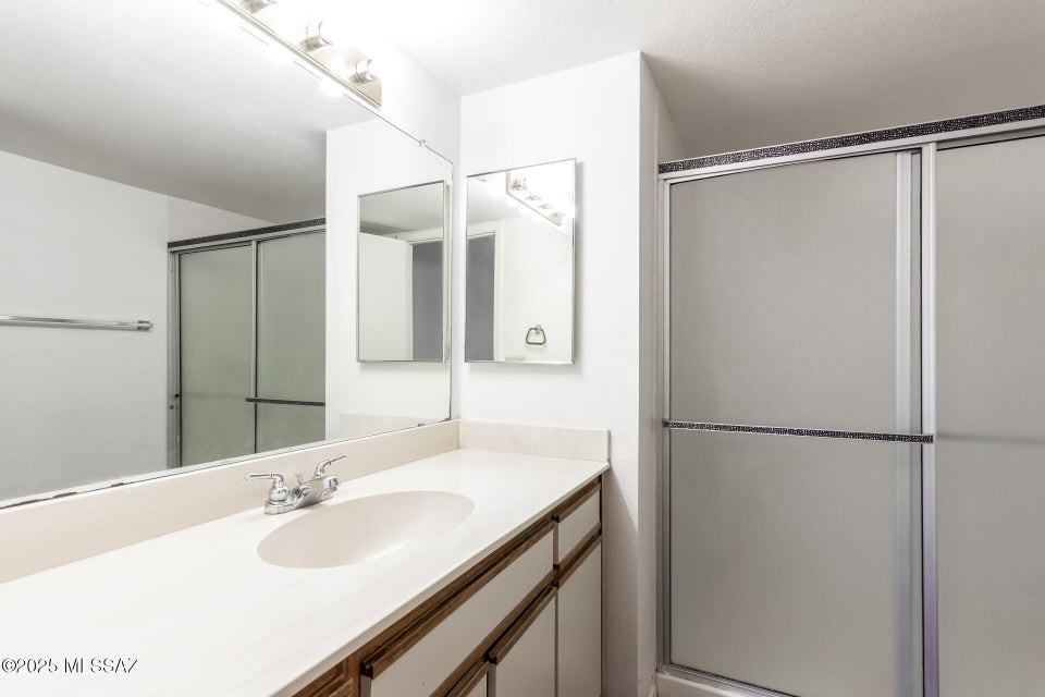 1698 W Park Wood Ln #1 - Photo 6 of 13