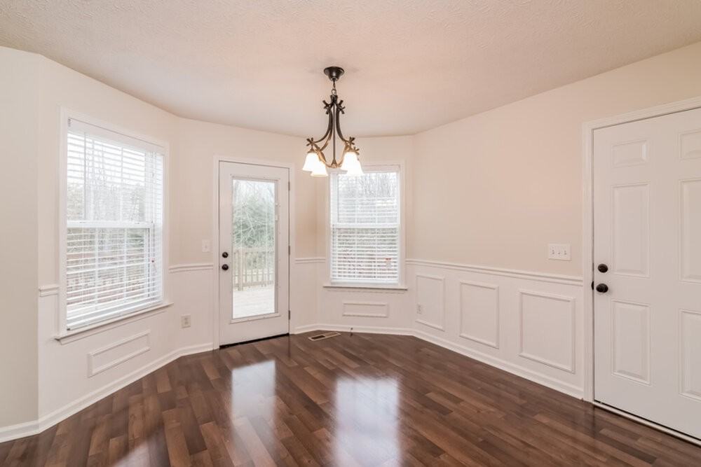 1907 Stoney Meadow Dr - Photo 3 of 15