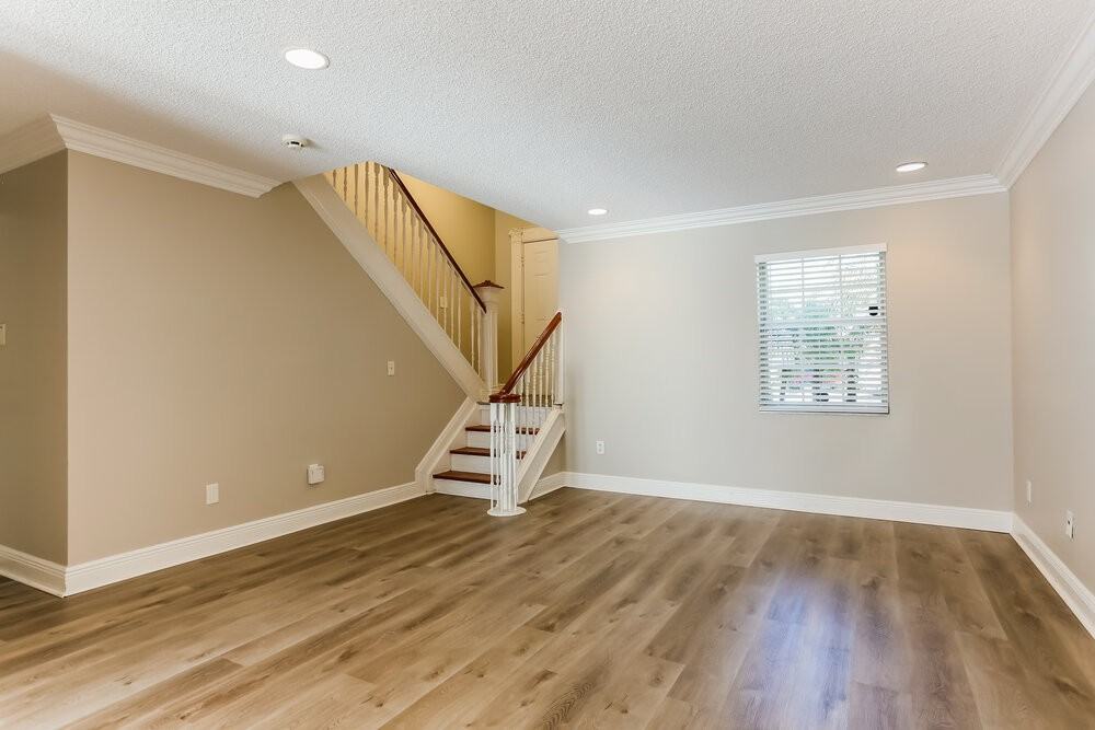 848 Nw 98th Ave - Photo 5 of 16