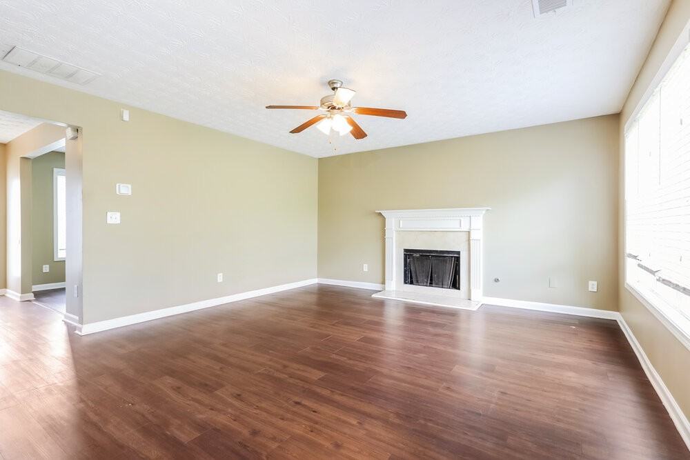 210 Greenland Dr - Photo 4 of 17