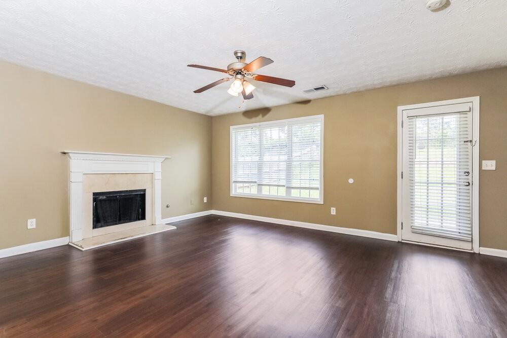 210 Greenland Dr - Photo 5 of 17