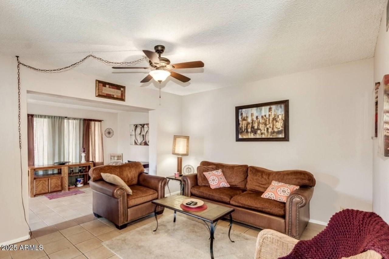 5001 S La Rosa Dr #B - Photo 5 of 17