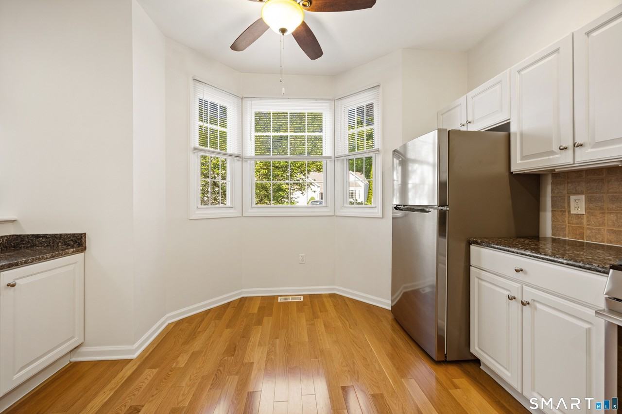 6 Cypress Ln #2 - Photo 5 of 39