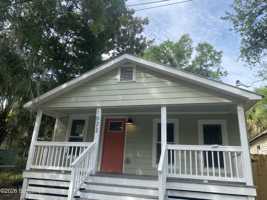 featured image of 1022 Gordon St
