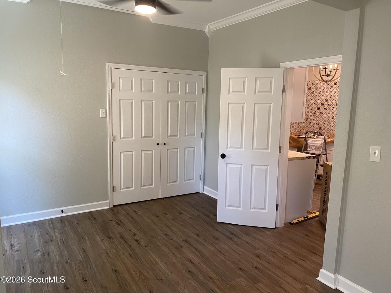 1022 Gordon St - Photo 3 of 10
