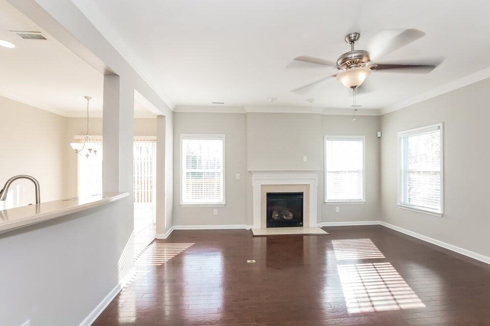 13633 Waverton Ln - Photo 2 of 16