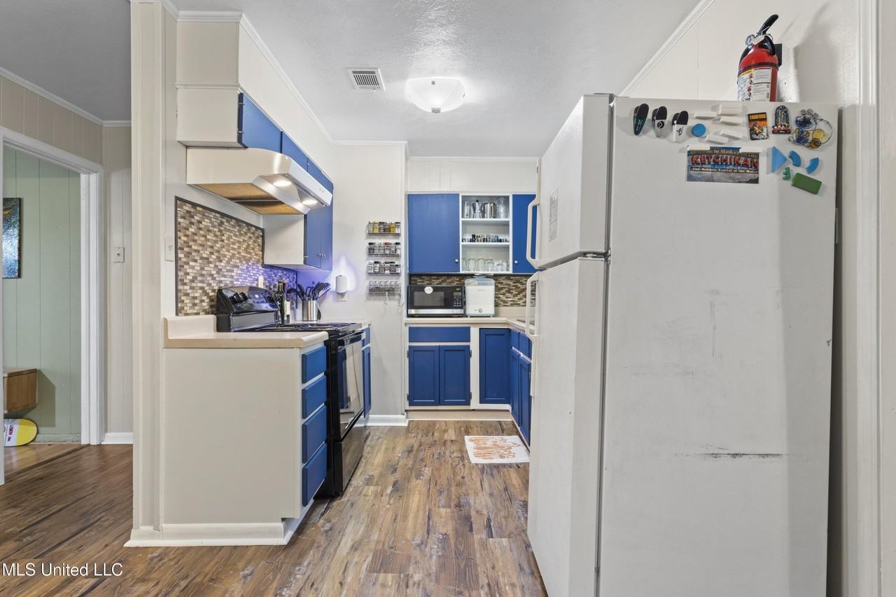 101 Fore St - Photo 6 of 28