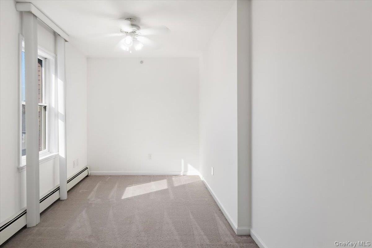 27 Woodside Ave #B - Photo 6 of 11