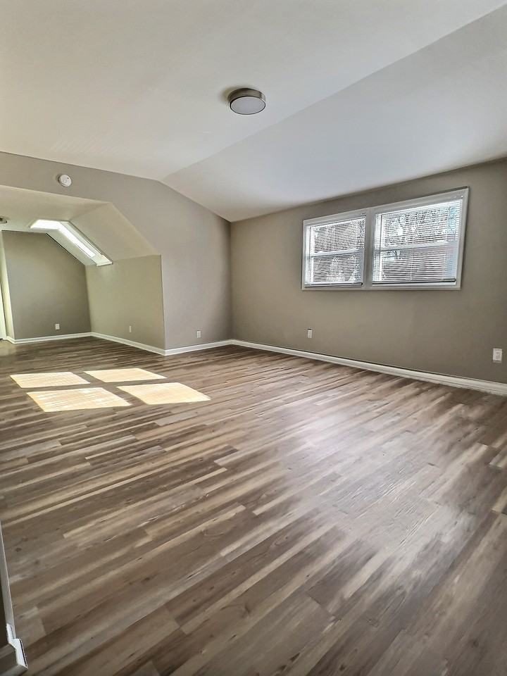2501 N Bartlett Ave #B - Photo 6 of 7