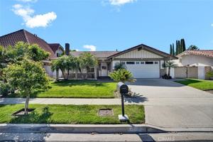 featured image of 15442 Eiffel Cir