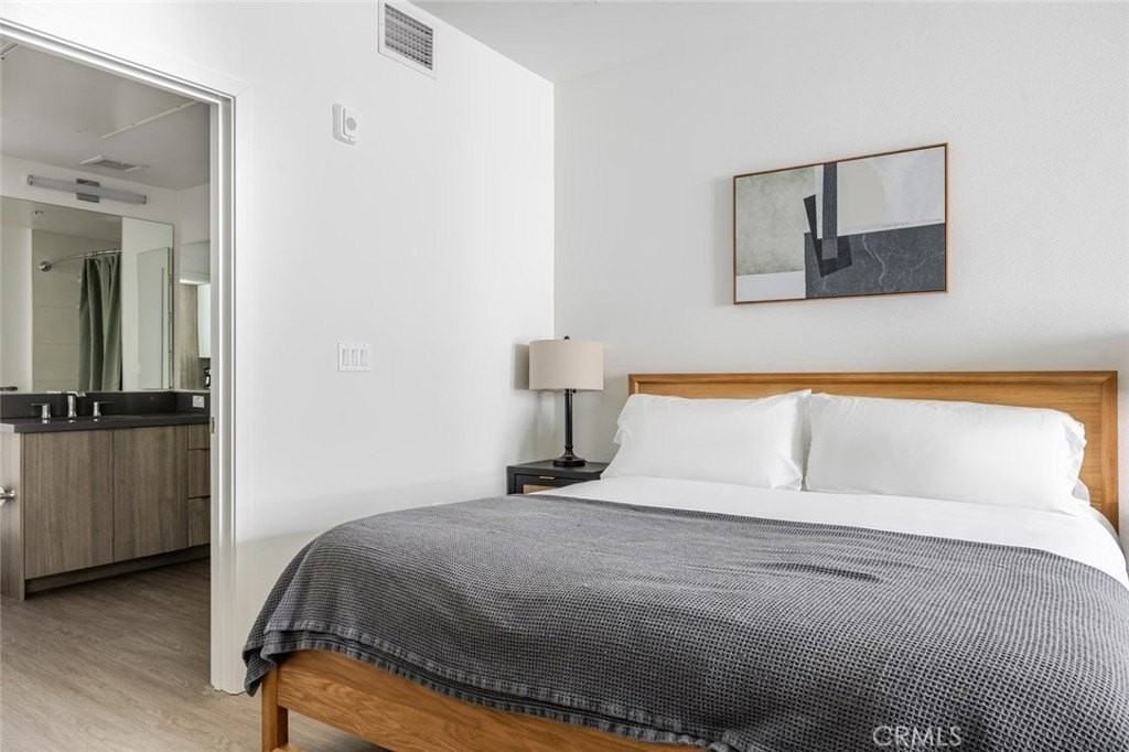 511 S Harbor Blvd #713 - Photo 3 of 20