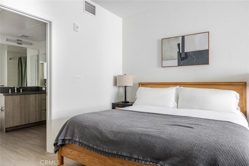 511 S Harbor Blvd #814 - Photo 2 of 20