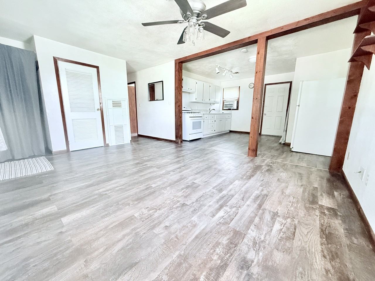 712 Maxwell Street - Photo 4 of 15