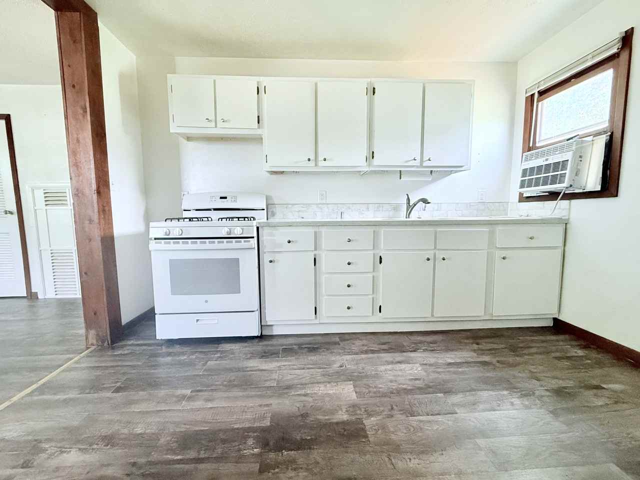 712 Maxwell Street - Photo 5 of 15
