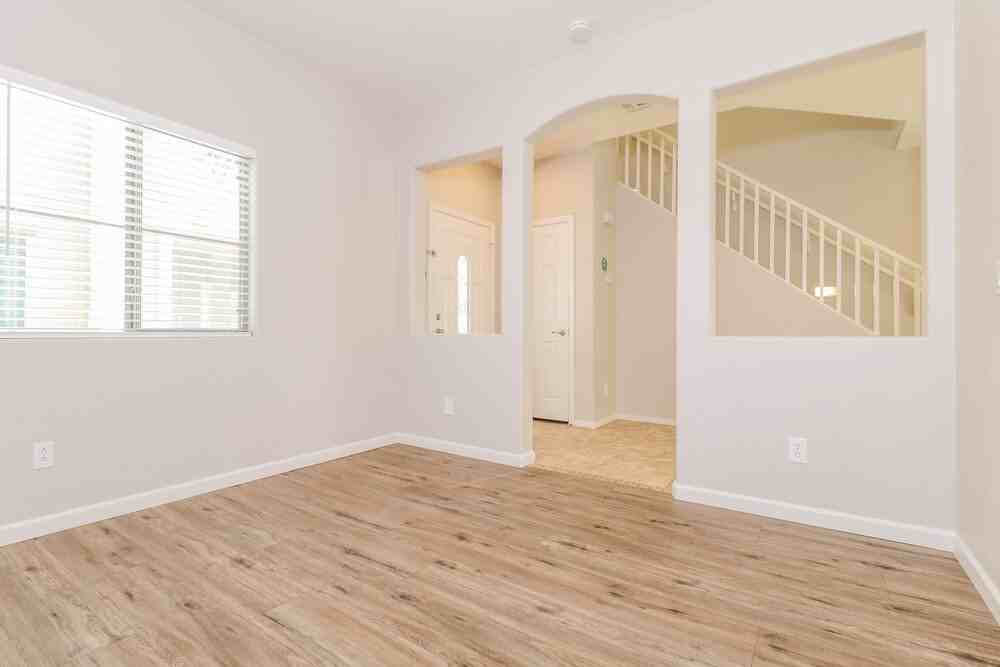 14897 W Ashland Ave - Photo 6 of 17