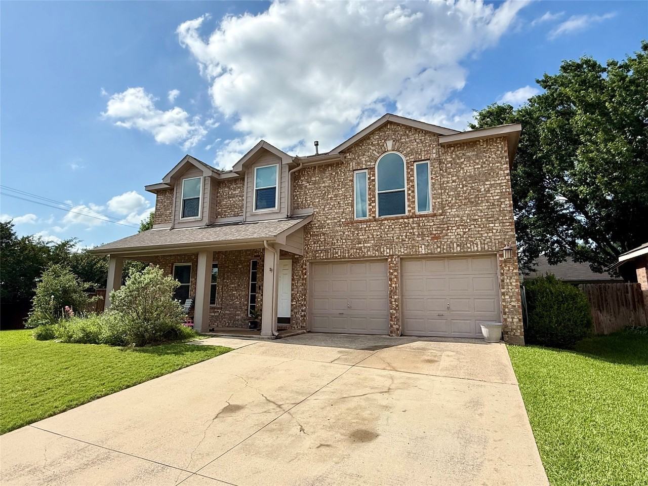 9324 Chesapeake Ln - Photo 2 of 26