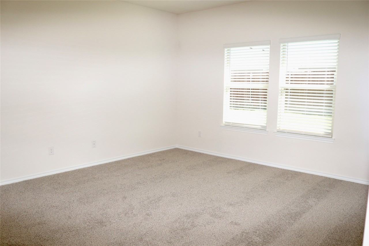 1436 Briar Hill Dr - Photo 7 of 21
