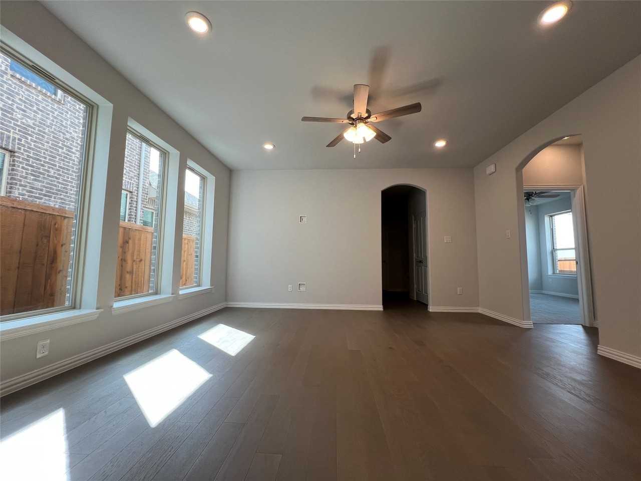 1452 Blue Agave Dr - Photo 4 of 22