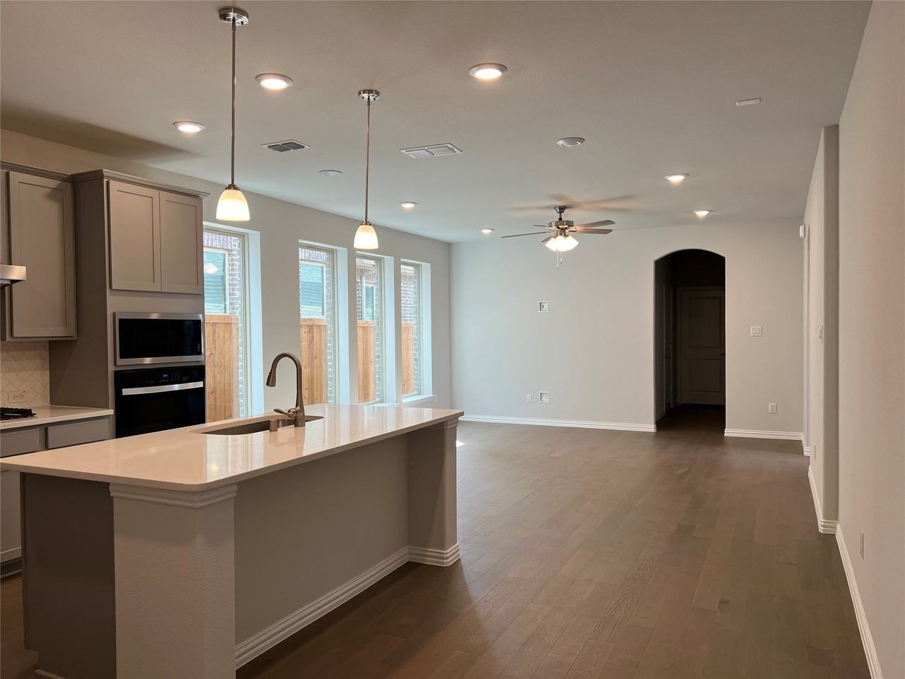 1452 Blue Agave Dr - Photo 5 of 22
