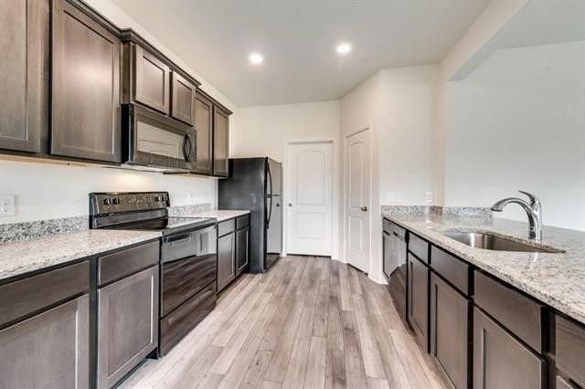 13609 Mineral Rd - Photo 5 of 21