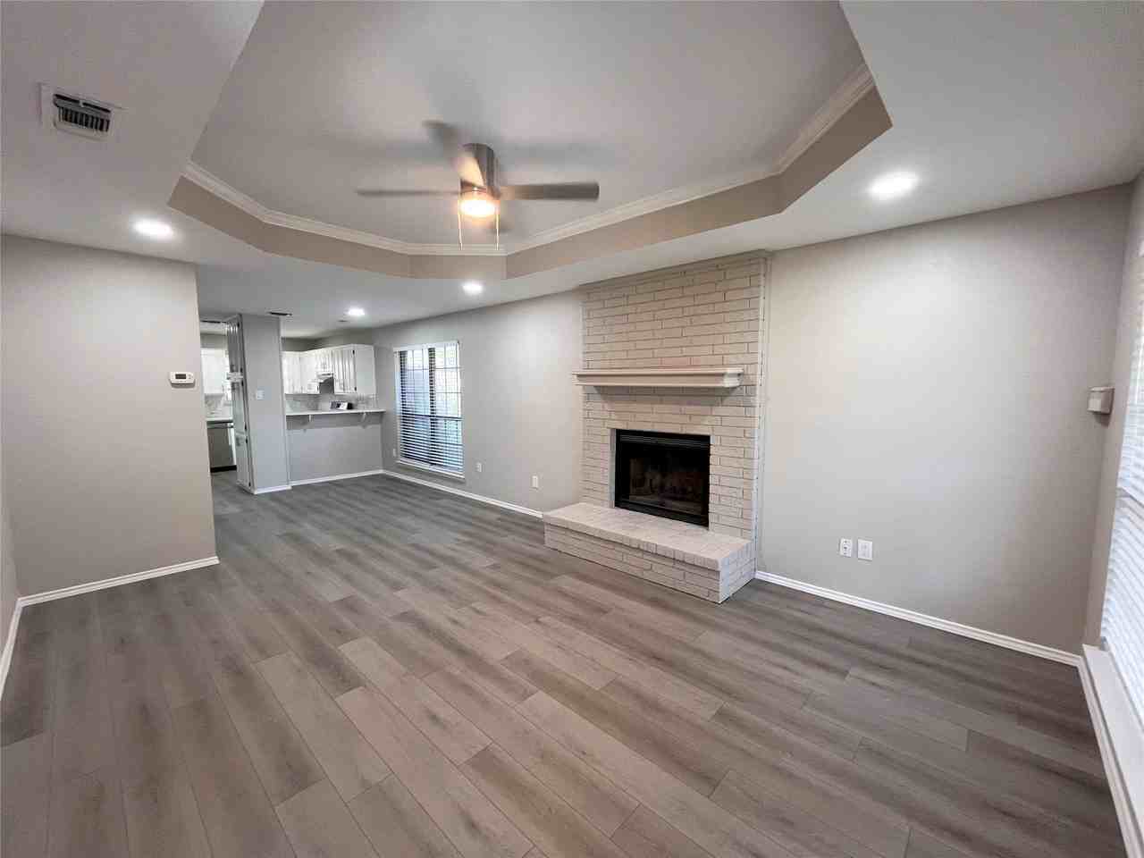 5628 Westchase Dr - Photo 2 of 19