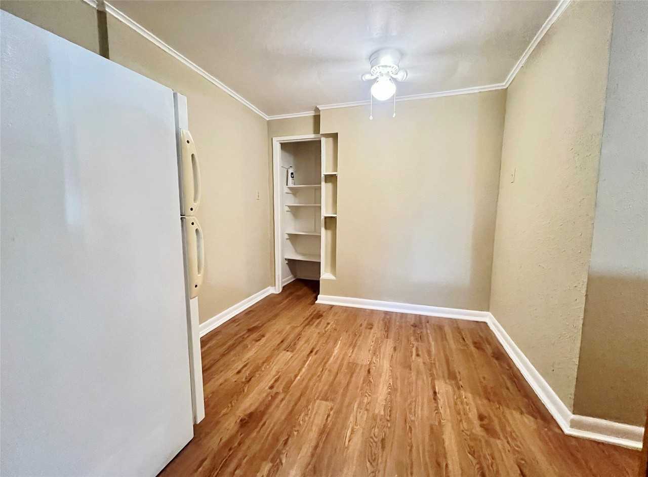 315 Normal St #C - Photo 4 of 5