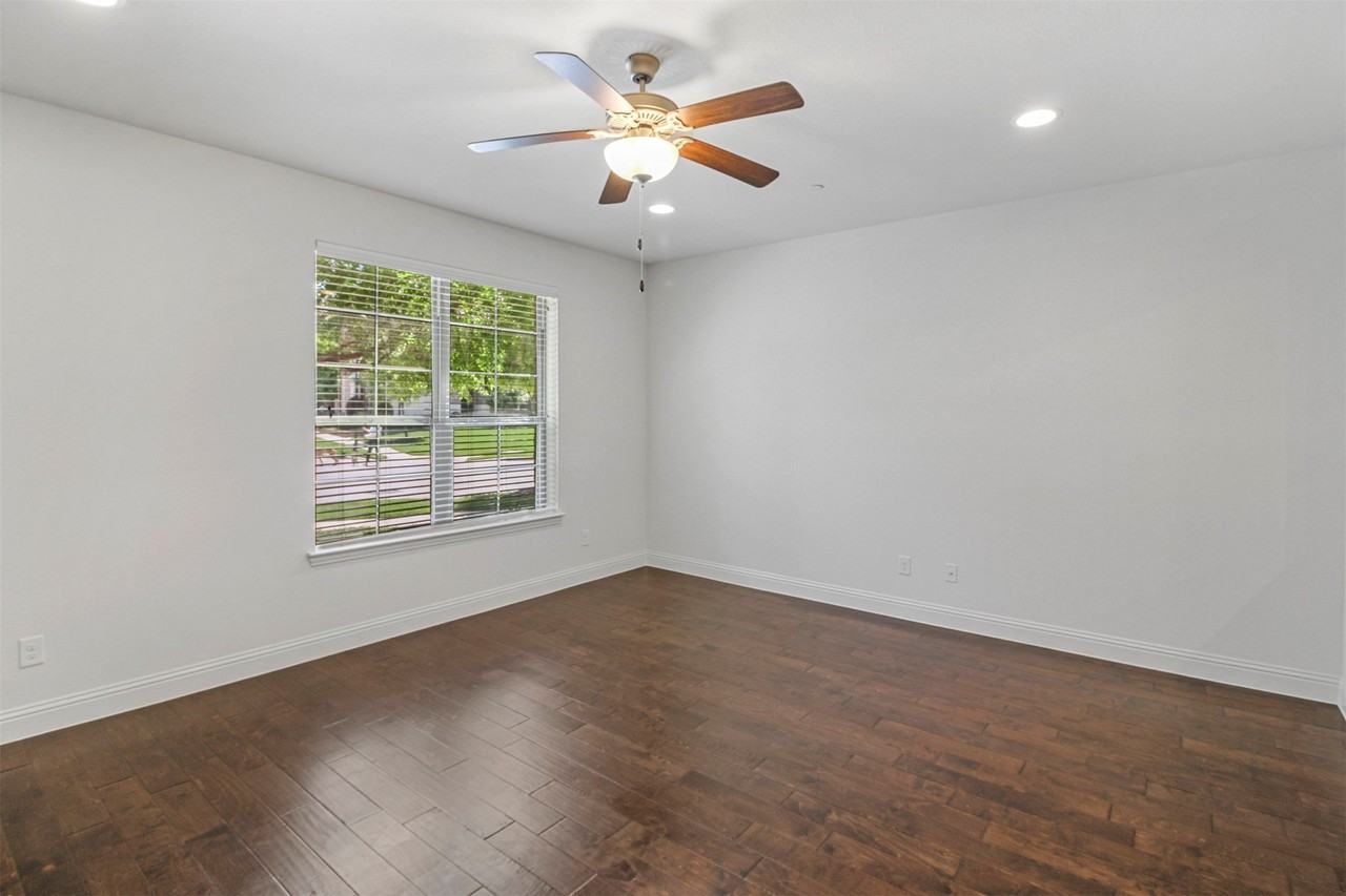 5208 Mcpherson Ln - Photo 5 of 23
