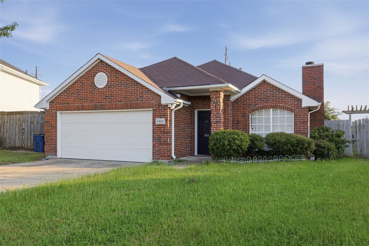 5418 Cypress Dr - Photo 2 of 16