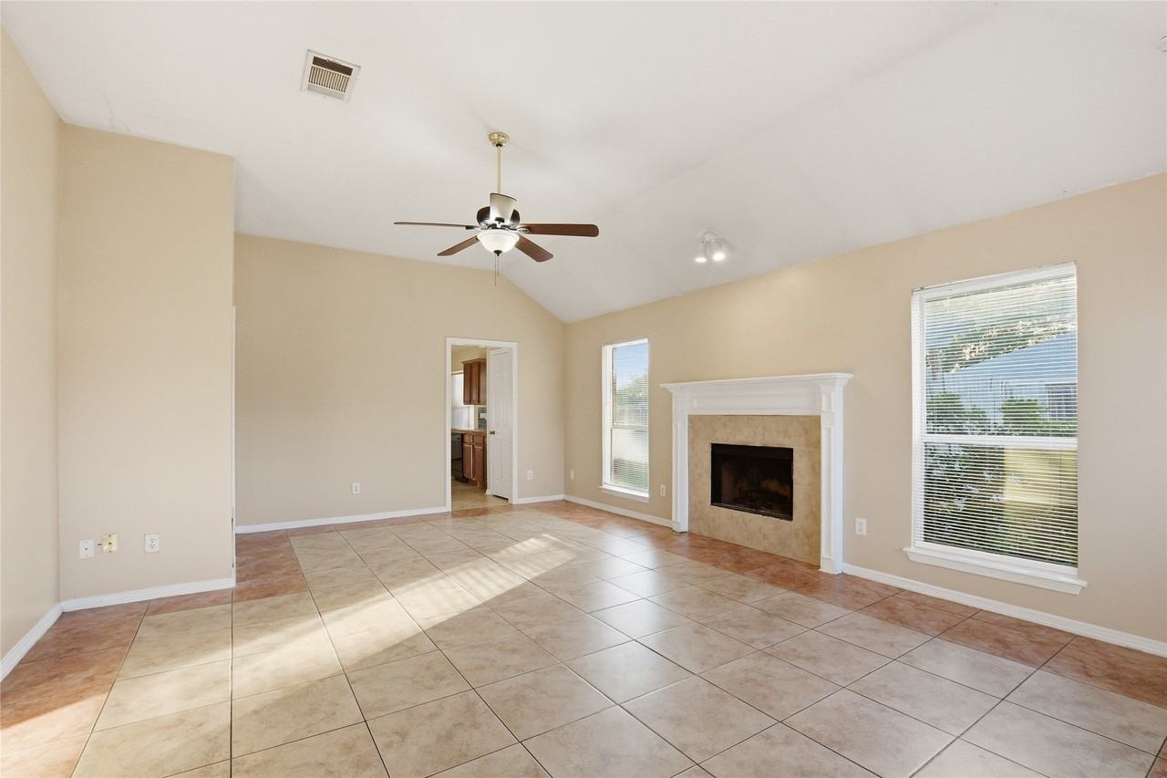 5418 Cypress Dr - Photo 3 of 16