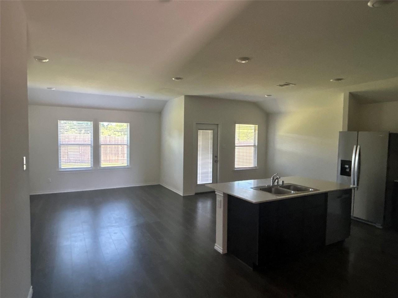 3417 Sweetwater Way - Photo 5 of 12