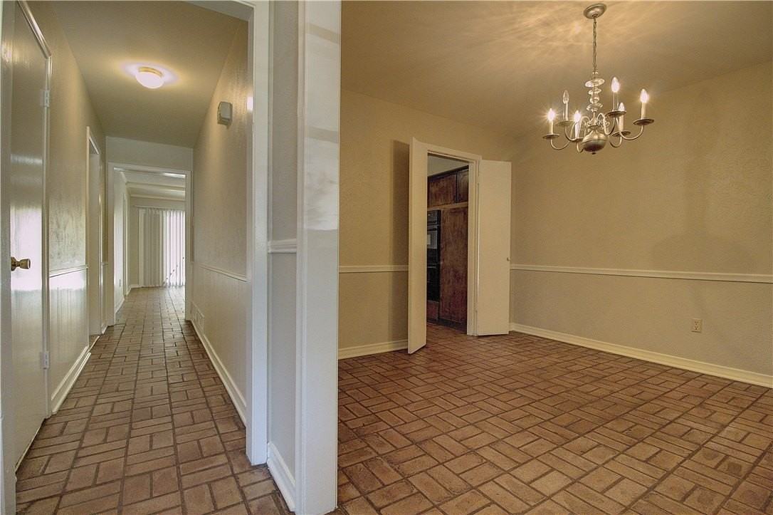 7708 Dentcrest Dr - Photo 3 of 21